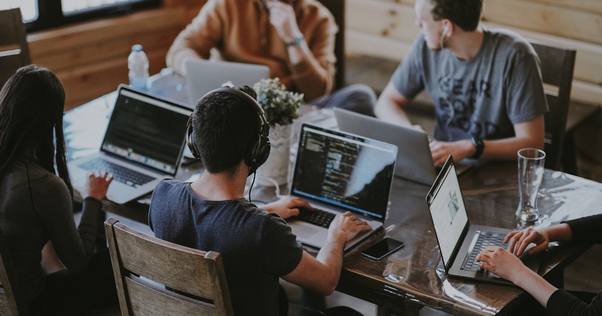 Coworking in Brühl: Vorteile für Freelancer, Startups und kleine Teams